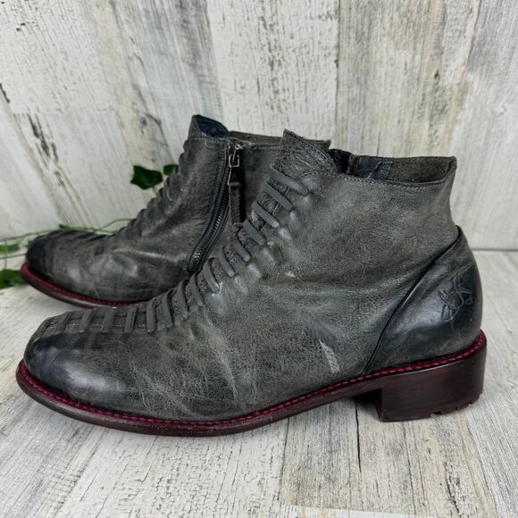 John Fluevog ‘BABETTE’ gray  Leather Faux Lace Inside Zip Moto Chunky Shoe Sz 11 - Picture 1 of 12